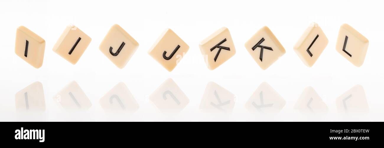 Bloc de mots I, J, K, L avec fond blanc. Banque D'Images