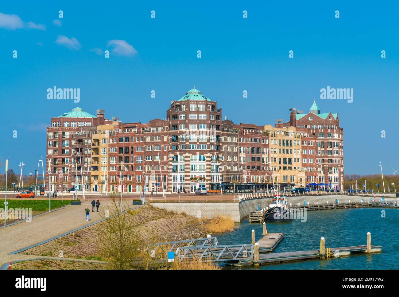 Lelystad, pays-Bas avril 11 2018, visite touristique des bâtiments du port  de Lelystad Photo Stock - Alamy