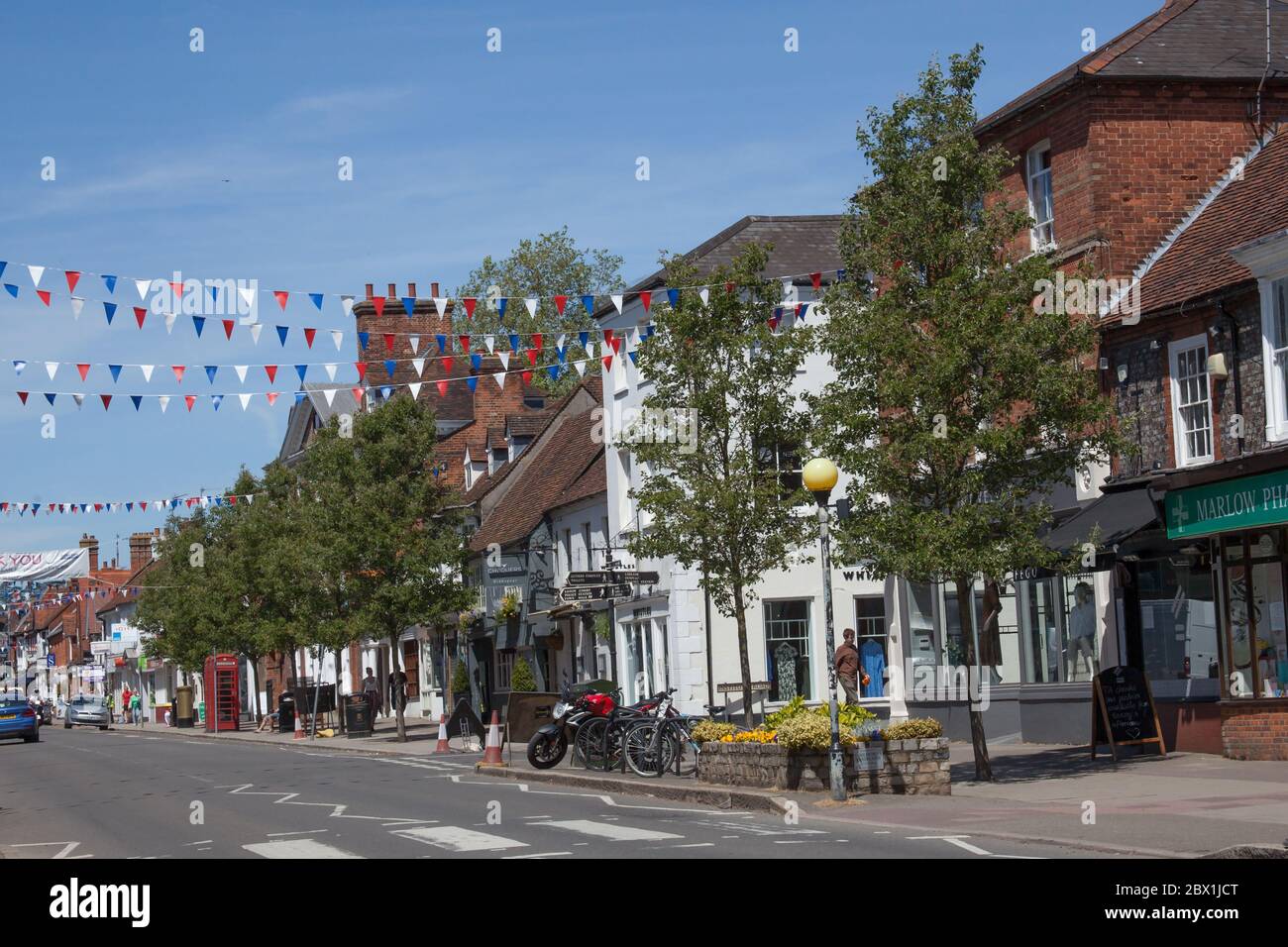 Vue sur Marlow High Street à Marlow, Buckinghamshire, au Royaume-Uni Banque D'Images