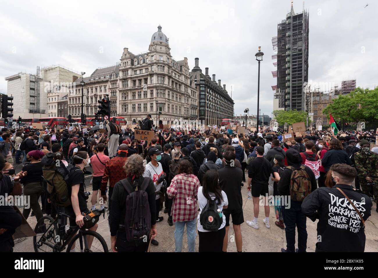 Les Black Lives comptent des manifestations à Londres, au Royaume-Uni. 03 juin 2020. Les manifestants participent à une manifestation organisée par le groupe Black Lives Matter à Hyde Park pour l'américain George Floyd qui est mort alors qu'il était arrêté par la police américaine Derek Chauvin. Sa mort a provoqué des troubles civils dans certaines villes américaines. Banque D'Images