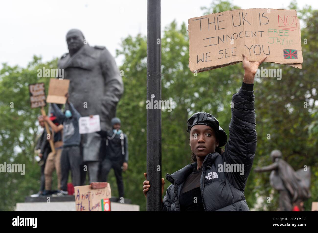 Les Black Lives comptent des manifestations à Londres, au Royaume-Uni. 03 juin 2020. Les manifestants participent à une manifestation organisée par le groupe Black Lives Matter à Hyde Park pour l'américain George Floyd qui est mort alors qu'il était arrêté par la police américaine Derek Chauvin. Sa mort a provoqué des troubles civils dans certaines villes américaines. Banque D'Images