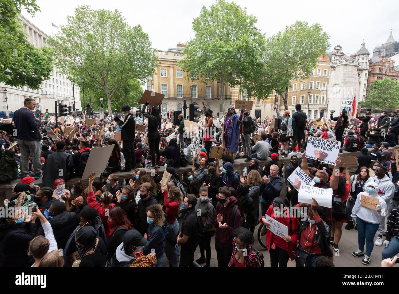 Les Black Lives comptent des manifestations à Londres, au Royaume-Uni. 03 juin 2020. Les manifestants participent à une manifestation organisée par le groupe Black Lives Matter à Hyde Park pour l'américain George Floyd qui est mort alors qu'il était arrêté par la police américaine Derek Chauvin. Sa mort a provoqué des troubles civils dans certaines villes américaines. Banque D'Images