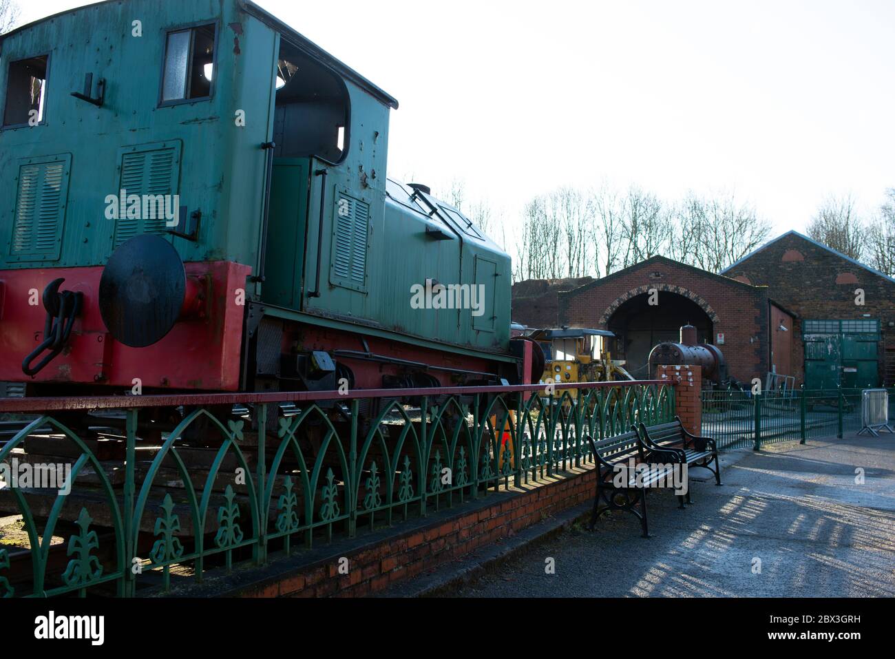 Elsecar Heritage Railway exploite des services historiques de passagers à vapeur et diesel tirés dans le South Yorkshire, en Angleterre. Banque D'Images