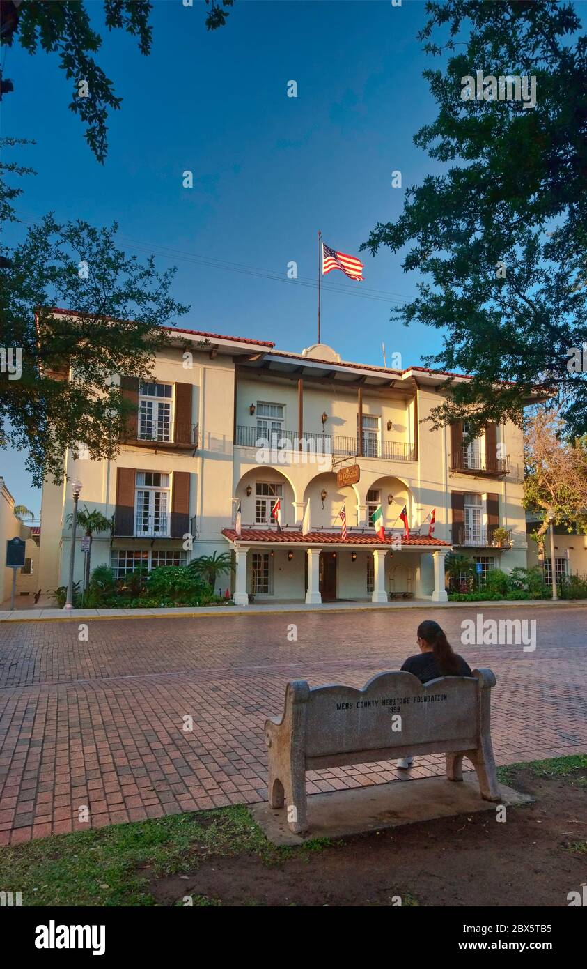 La Posada Hotel, ancien vieux Laredo High School (1917), style colonial revival espagnol, Plaza de San Agustin, Laredo, Texas, États-Unis Banque D'Images