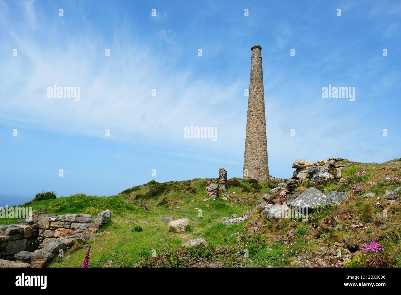 Mines d'étain sur la côte à Botallack, un site du patrimoine mondial, Cornwall, Royaume-Uni - John Gollop Banque D'Images