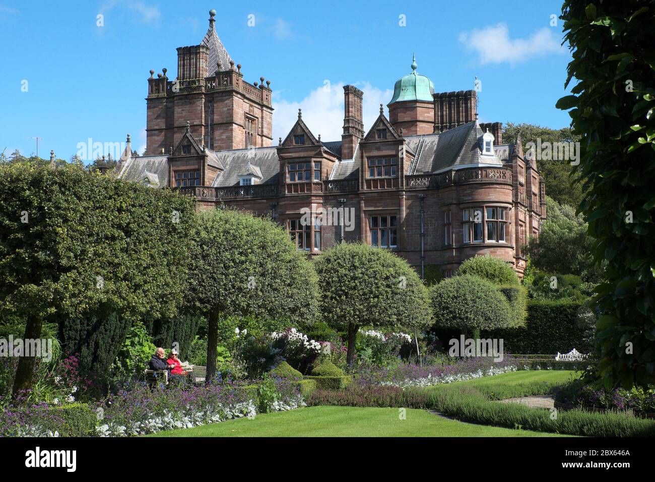 Holker Hall et ses jardins dans le sud de Cumbria, près du parc national Lake District Banque D'Images