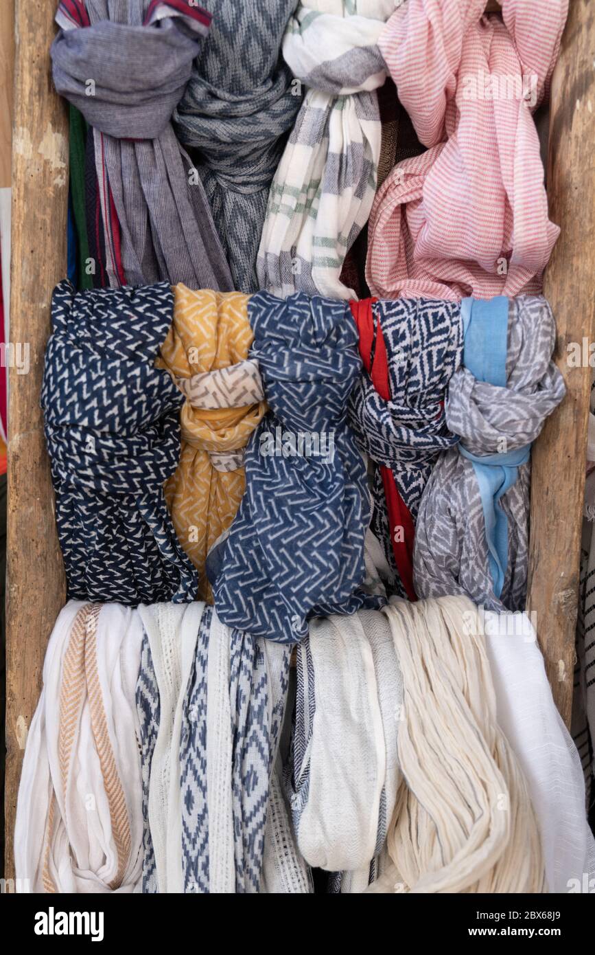 Coiffure foulard Banque de photographies et d'images à haute résolution -  Alamy