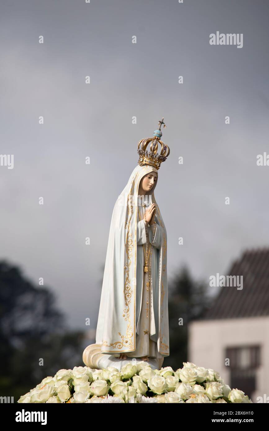 Statue de notre Dame de Fatima dans le Sanctuaire de notre Dame de Fatima, Portugal Banque D'Images