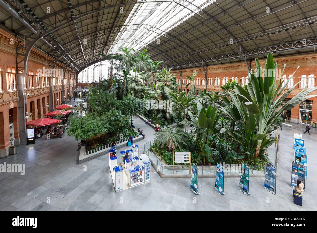 Madrid, Espagne - 21 novembre 2019 : gare ferroviaire Atocha Renfe de Madrid en Espagne. Banque D'Images