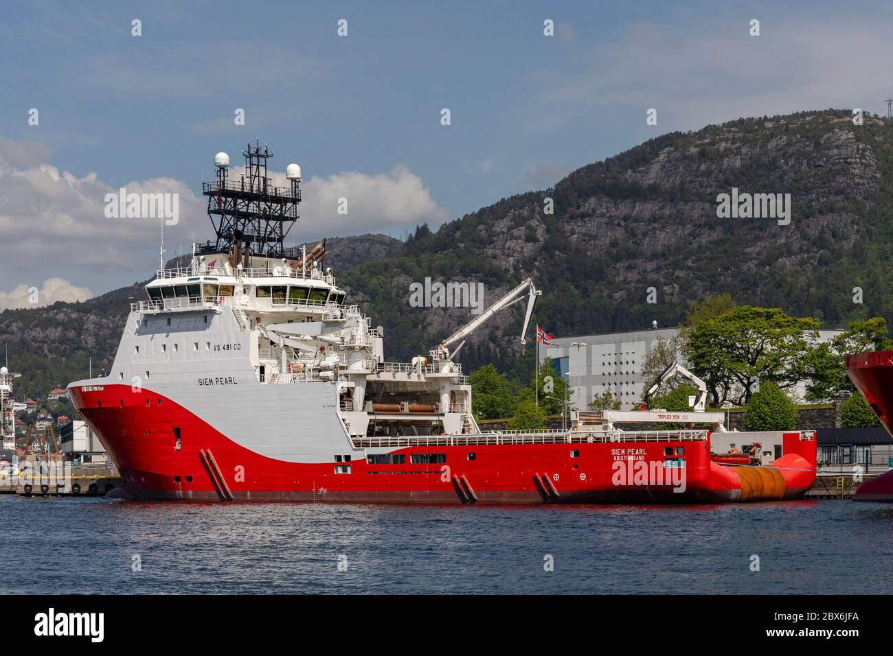 Navire de transport de remorqueurs AHTS en mer Siem Pearl, dans le port de Bergen, Norvège. Banque D'Images