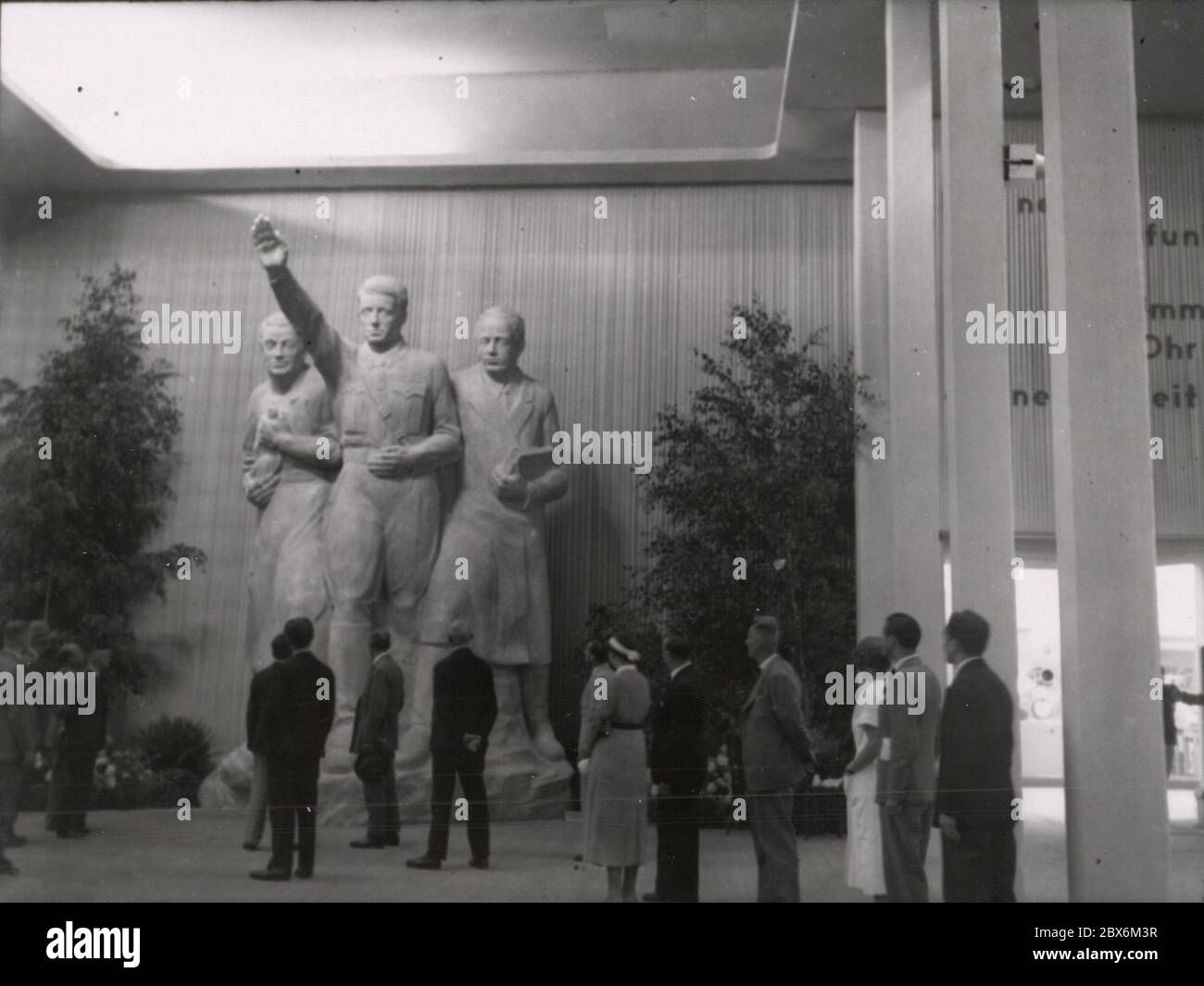 Funkausstellung Berlin Heinrich Hoffmann photographies 1933 photographe officiel d'Adolf Hitler, homme politique et éditeur nazi, qui était membre du cercle intime d'Hitler. Banque D'Images