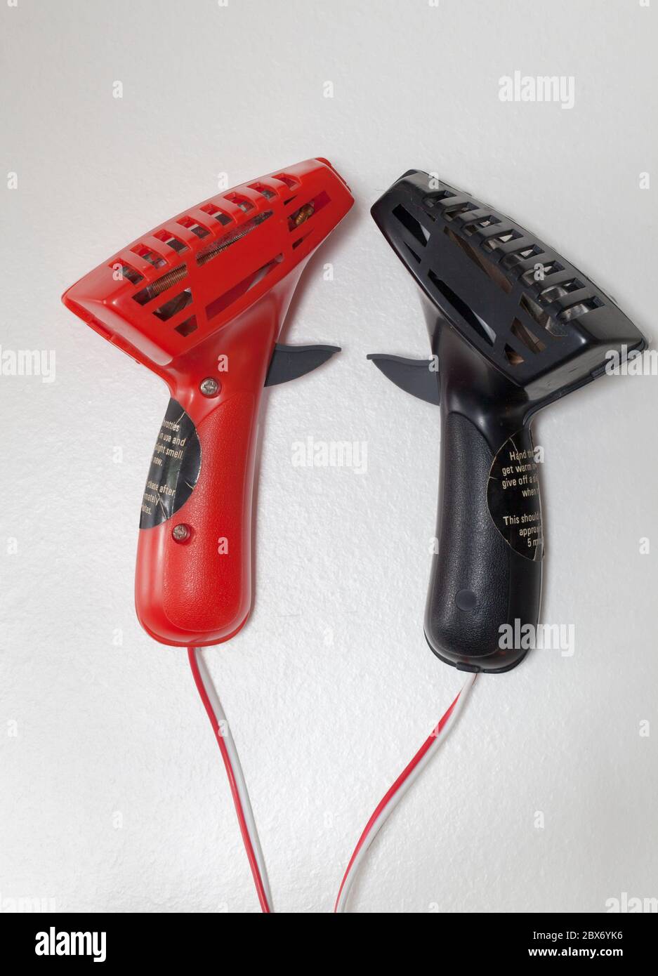 Une paire de régulateurs ou de contrôleurs Scalatric Banque D'Images