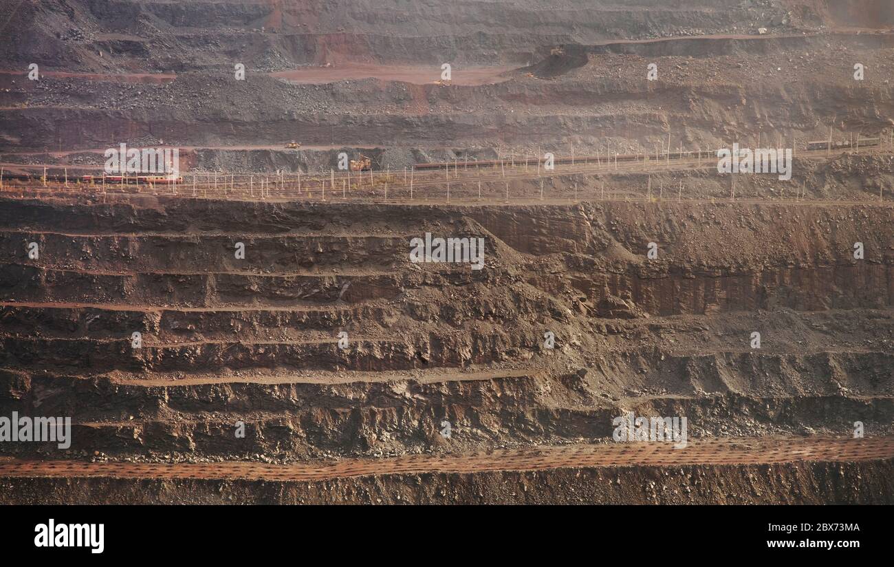 Gisement de minerai de fer Mikhaïlovsky (MGOK) près de Zheleznogorsk. Oblast de Kursk. Russie Banque D'Images