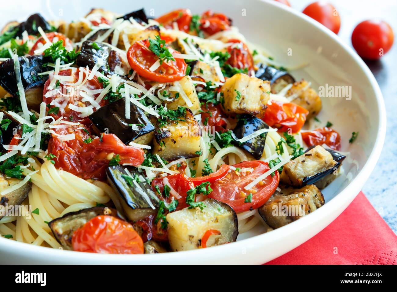 spaghettis aux aubergines et au parmesan