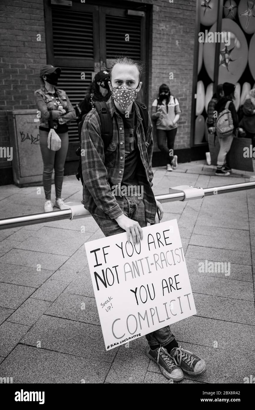 Black Live Matter Protest à Reading, Royaume-Uni, le 5 juin 2020. Portraits des personnes qui ont assisté à la manifestation. Banque D'Images