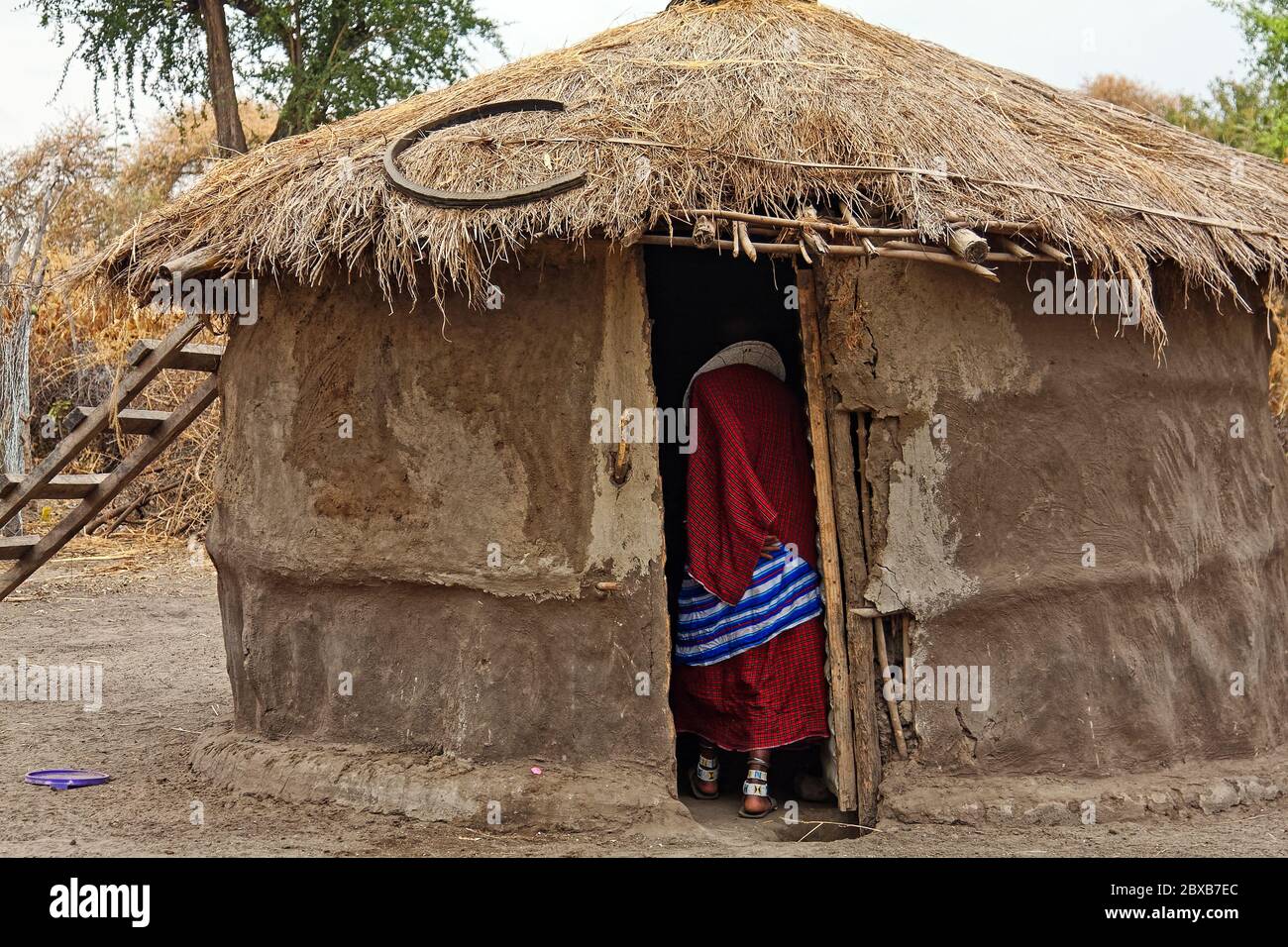 Femme massaï Banque de photographies et d’images à haute résolution - Alamy