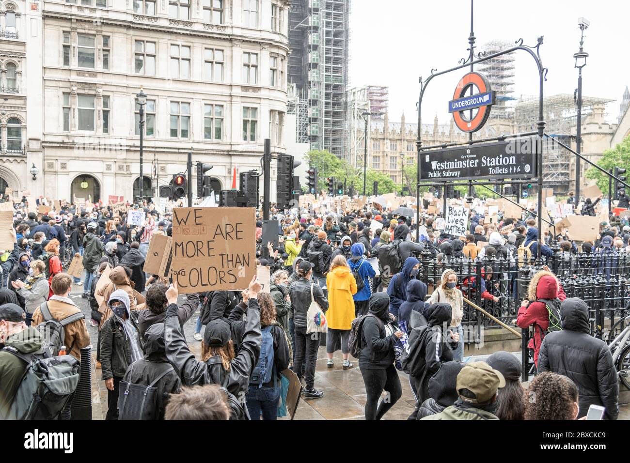 Black Lives Matter Protest à Londres le 2020 juin, montrant la solidarité à la mort de George Floyd Banque D'Images