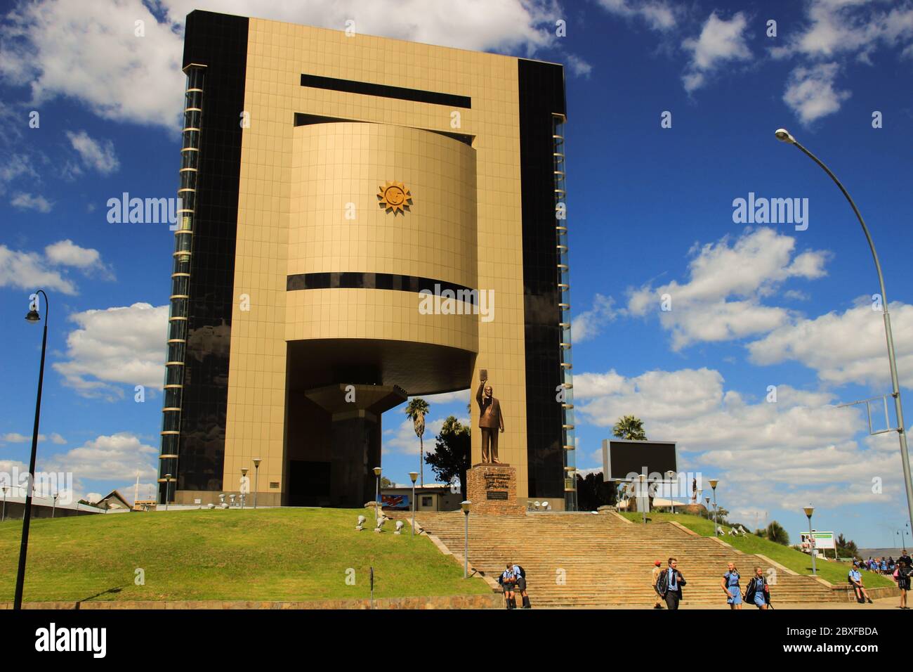 Windhoek, Namibie - 18 avril 2015 : monument à l'indépendance dans le centre-ville Banque D'Images