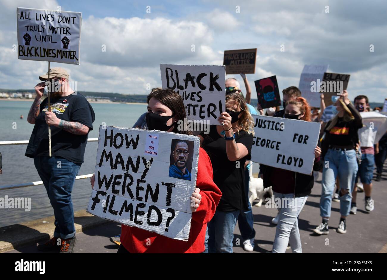 Weymouth, Dorset, Royaume-Uni. 7 juin 2020. Black Lives Matter manifestation sur la promenade, Weymouth crédit: Dorset Media Service/Alay Live News Banque D'Images