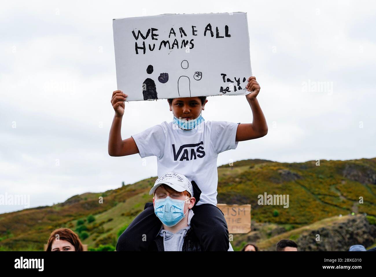 Edimbourg, Ecosse, Royaume-Uni. 7 juin 2020. Black Lives Matter manifestation au parc Holyrood à Édimbourg. Iain Masterton/Alay Live News Banque D'Images