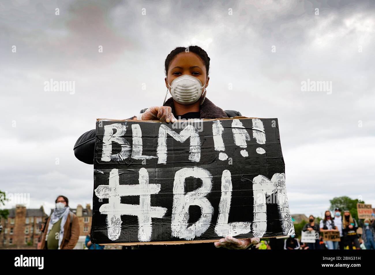 Edimbourg, Ecosse, Royaume-Uni. 7 juin 2020. Black Lives Matter manifestation au parc Holyrood à Édimbourg. Iain Masterton/Alay Live News Banque D'Images