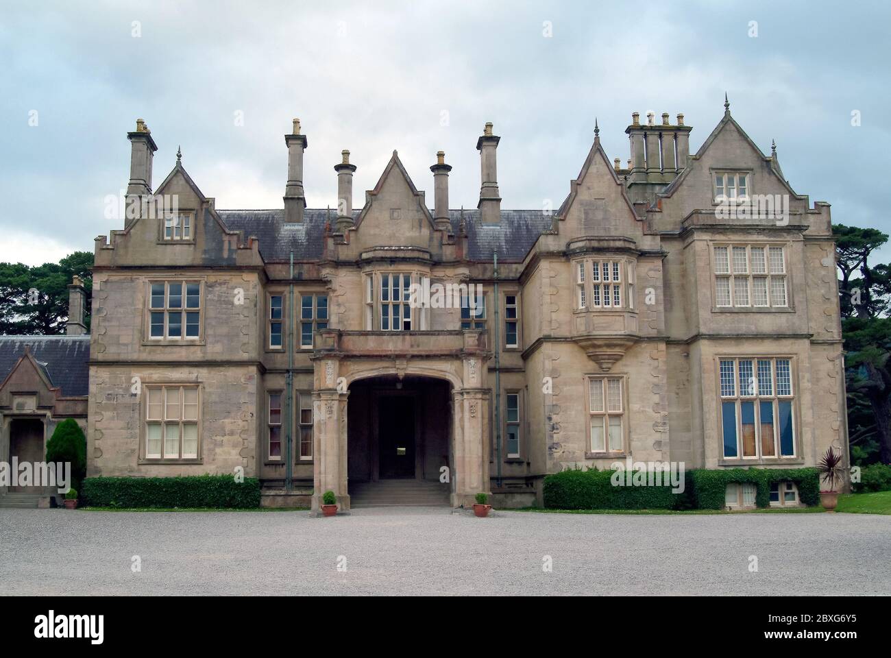 Muckross House, Teach Mucrois, Comté de Kerry, Irlande, Éire, Irland, Írország, Europe, conçu par William Burn et construit en 1843. Banque D'Images