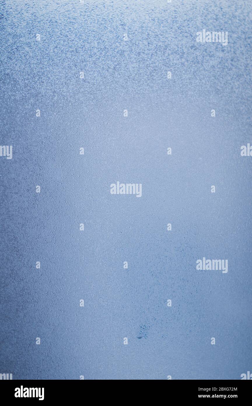 condensation bleue à la vapeur sur un verre - fraîcheur arrière-plan abstrait Banque D'Images