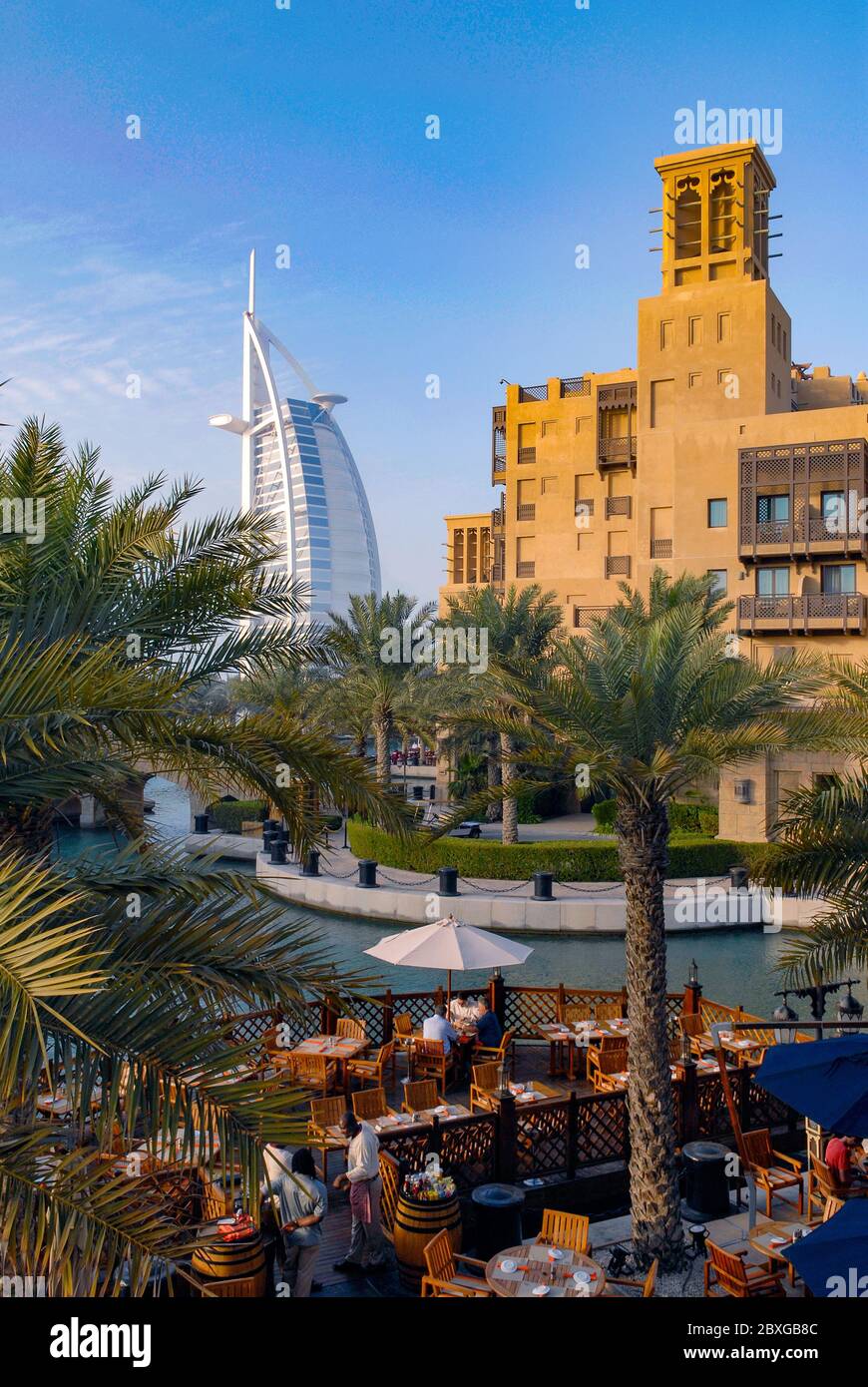 Madinat Jumeirah et Burj-El-Arab à Dubaï Banque D'Images