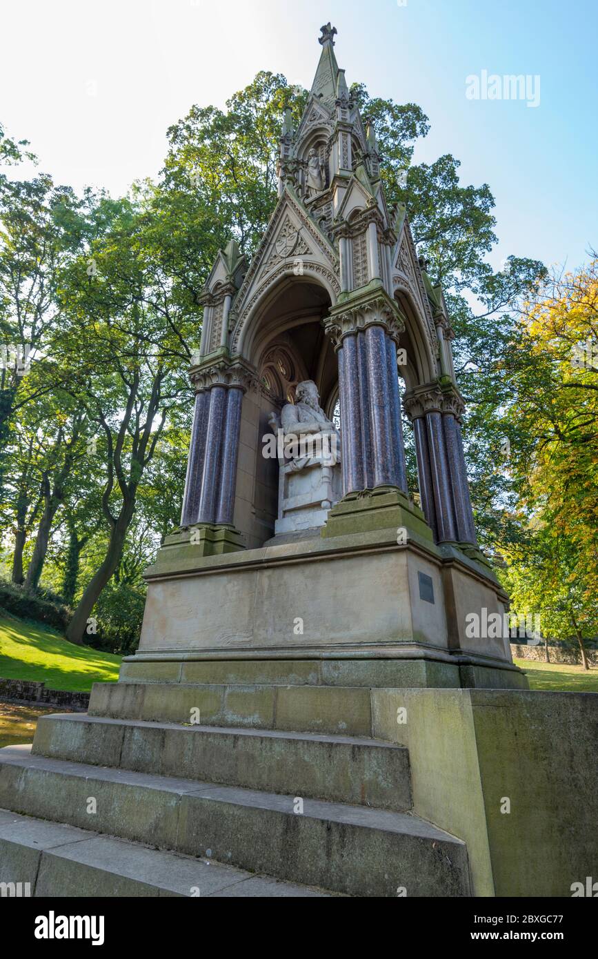Mémorial à l'industriel victorien Sir Titus Salt à Lister Park, Bradford, West Yorkshire Banque D'Images