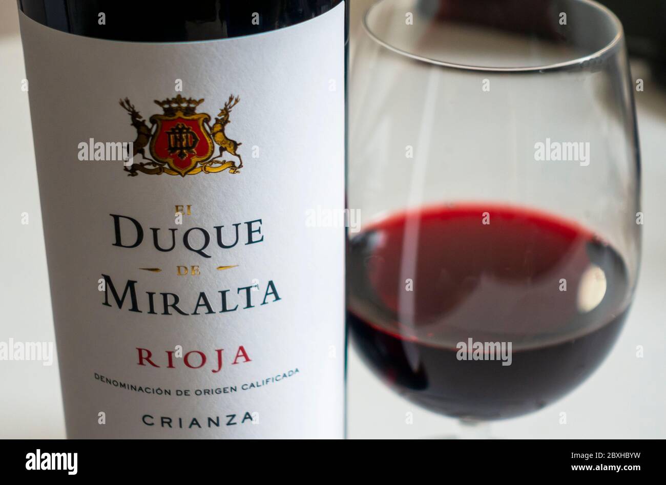 étiquette de vin rioja Banque de photographies et d’images à haute ...