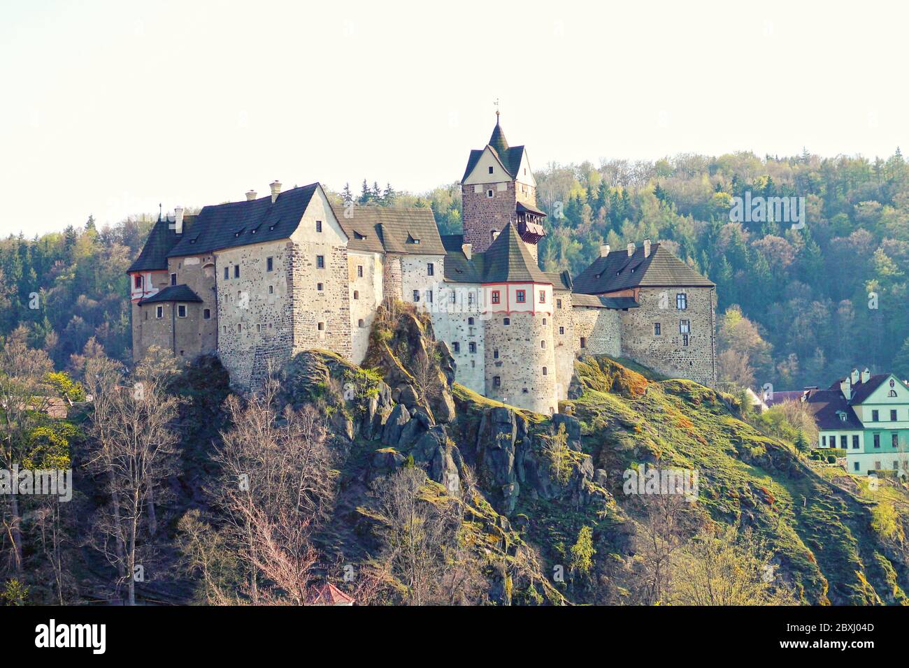 Vue sur le château de Loket près de Karlovy Vary. République tchèque. Banque D'Images