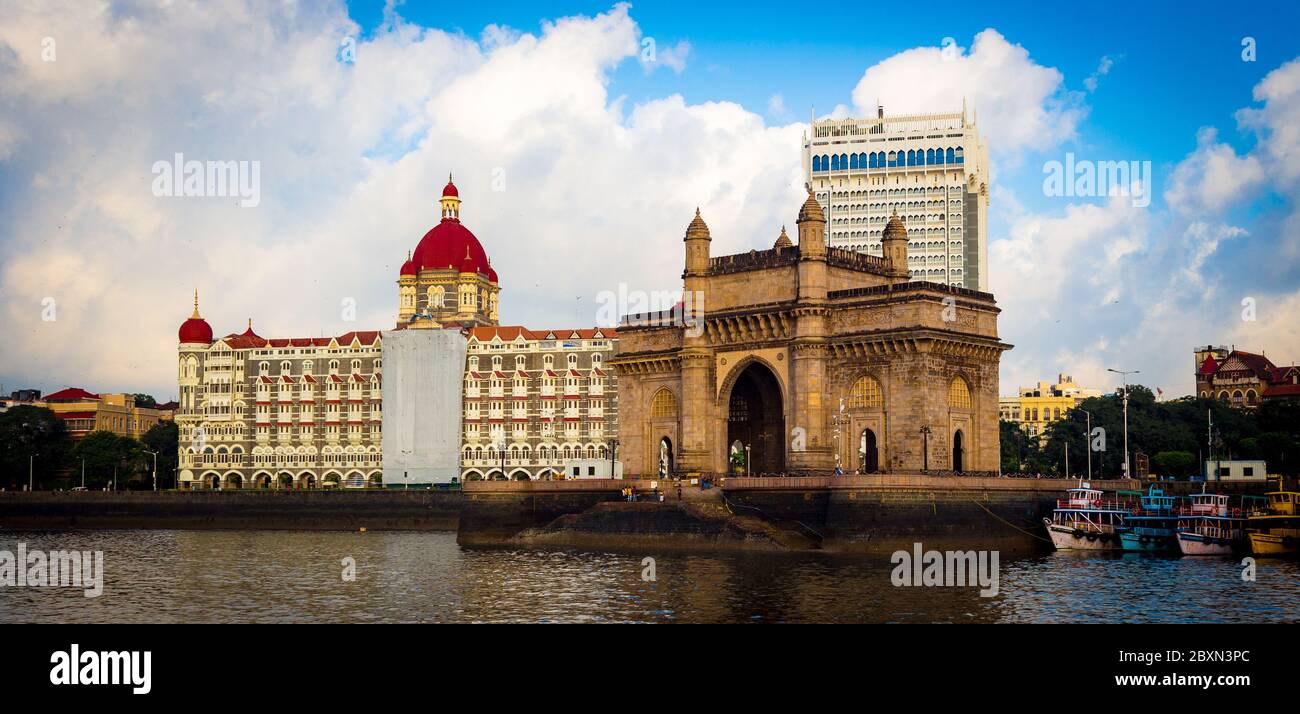 Porte de l'Inde, Mumbai, Maharashtra, Inde. Gateway of India est l'endroit le plus populaire dans la ville de Mumbai aka Bombay ville. Situé dans la région de Colaba. Banque D'Images