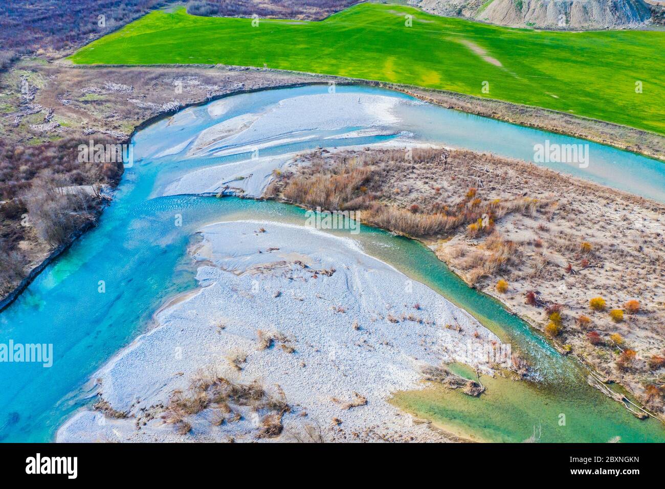 Vue aérienne d'une rivière et de sédiments. Banque D'Images