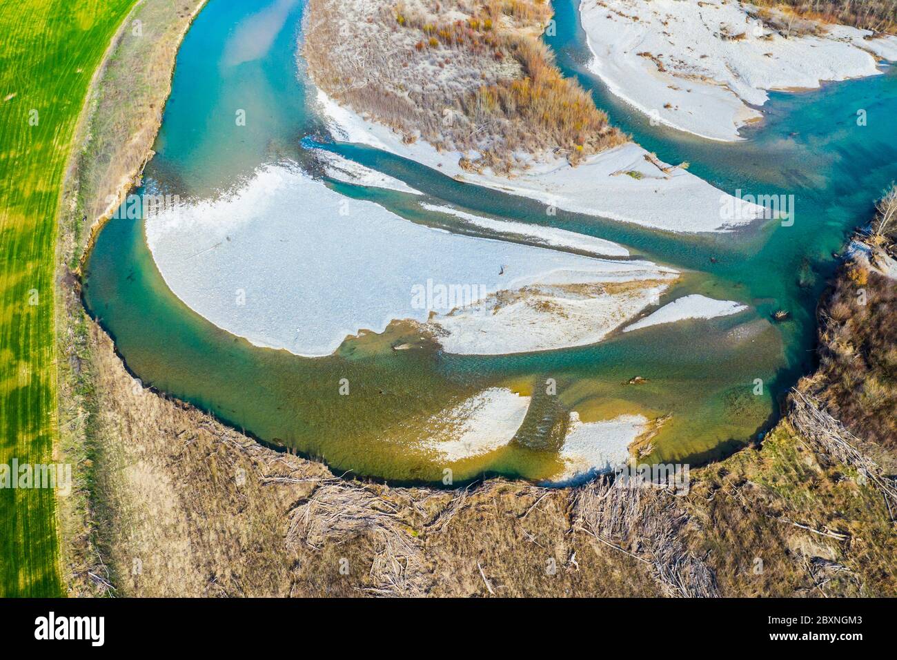 Vue aérienne d'une rivière et de sédiments. Banque D'Images