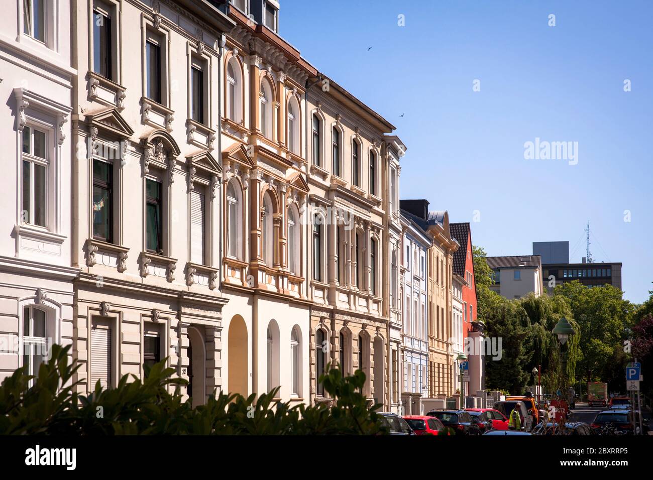 Maisons de style Wilhelminien sur Arndtstrasse dans le quartier de Suedstadt, Bonn, Rhénanie-du-Nord-Westphalie, Allemagne. Gruenderzeithaeuser in der Arndtstrasse i Banque D'Images