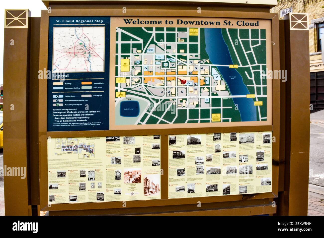 Bienvenue au panneau du centre-ville de St. Cloud avec cartes et photos, « ville de granit » sur le fleuve Mississippi informations pour les visiteurs à St. Cloud, Minnesota Banque D'Images