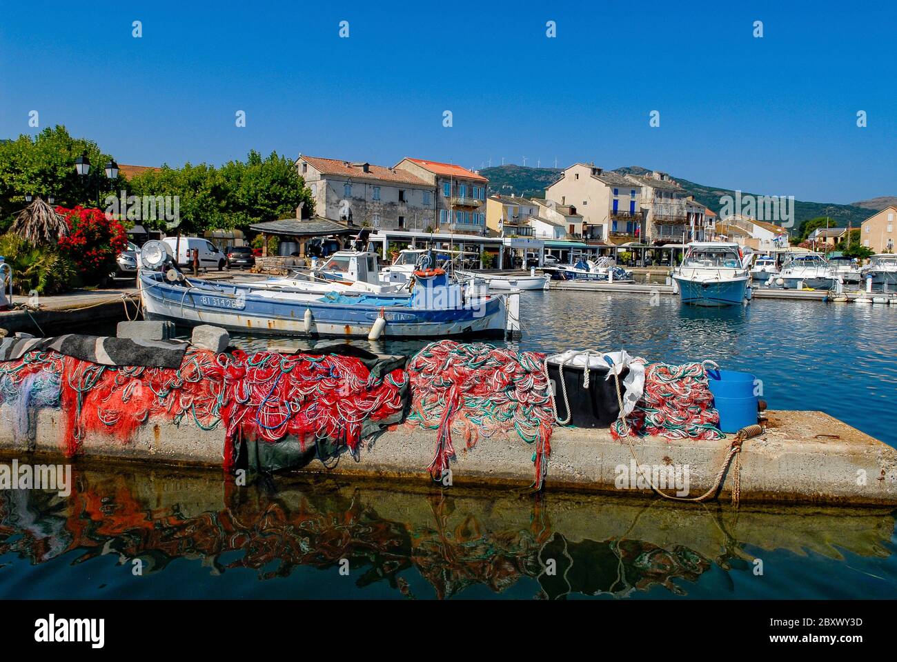 Le port pittoresque de Maccinagio sur le cap corse en Corse du Nord Banque D'Images
