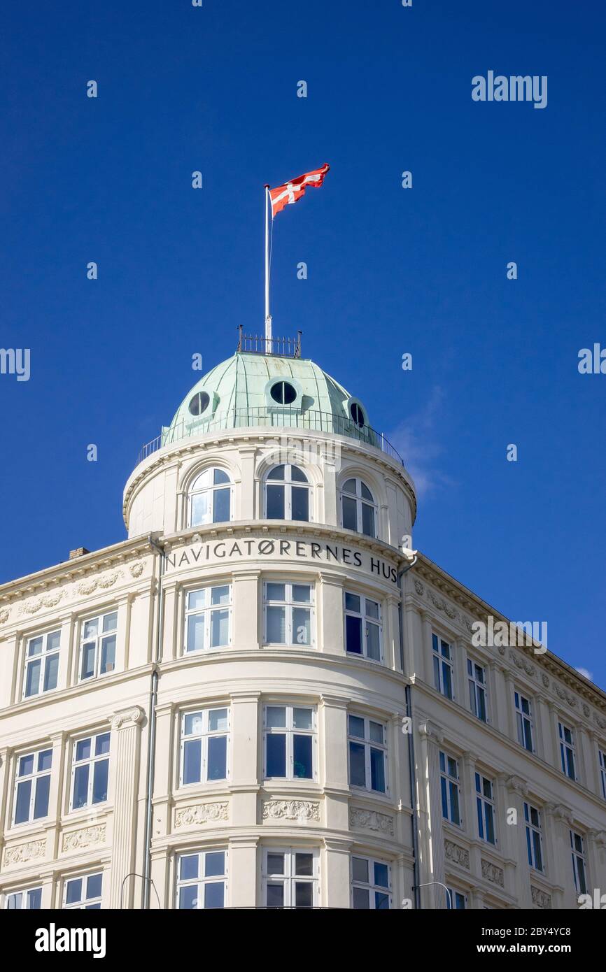 La Maison des navigateurs (Navigatørernes Hus) au coin de Havnegade et Nyhavn à Copenhague, Danemark Banque D'Images