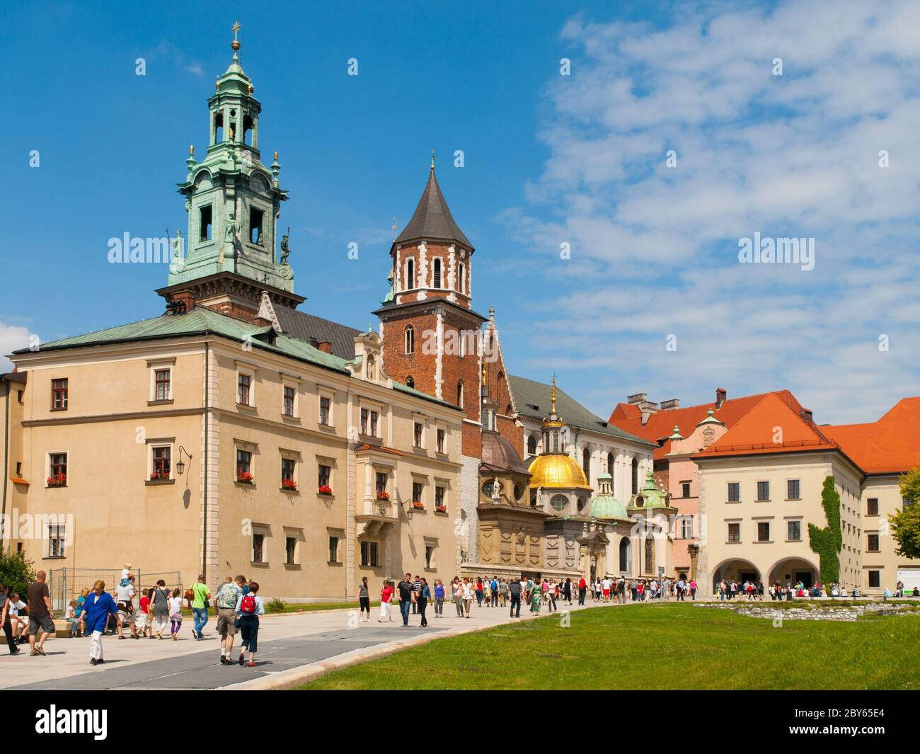 La cathédrale de Wawel, ou la basilique royale de l'archicathédrale des Saints Stanislaus et Venceslaus sur la colline de Wawel, Cracovie, Pologne Banque D'Images