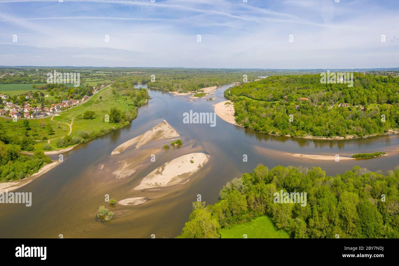 France, cher, Berry, Cuffy, le bec d'Allier, bec d'Alier avec l'Allier et la Loire (vue aérienne) // France, cher (18), Berrry, Cuffy, le-bec- Banque D'Images