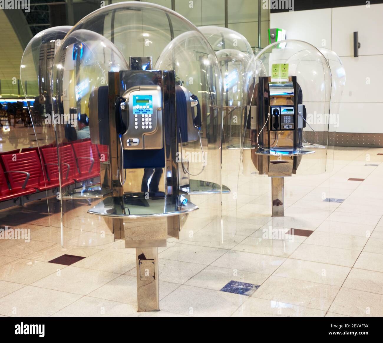 Téléphones à l'aéroport Banque D'Images