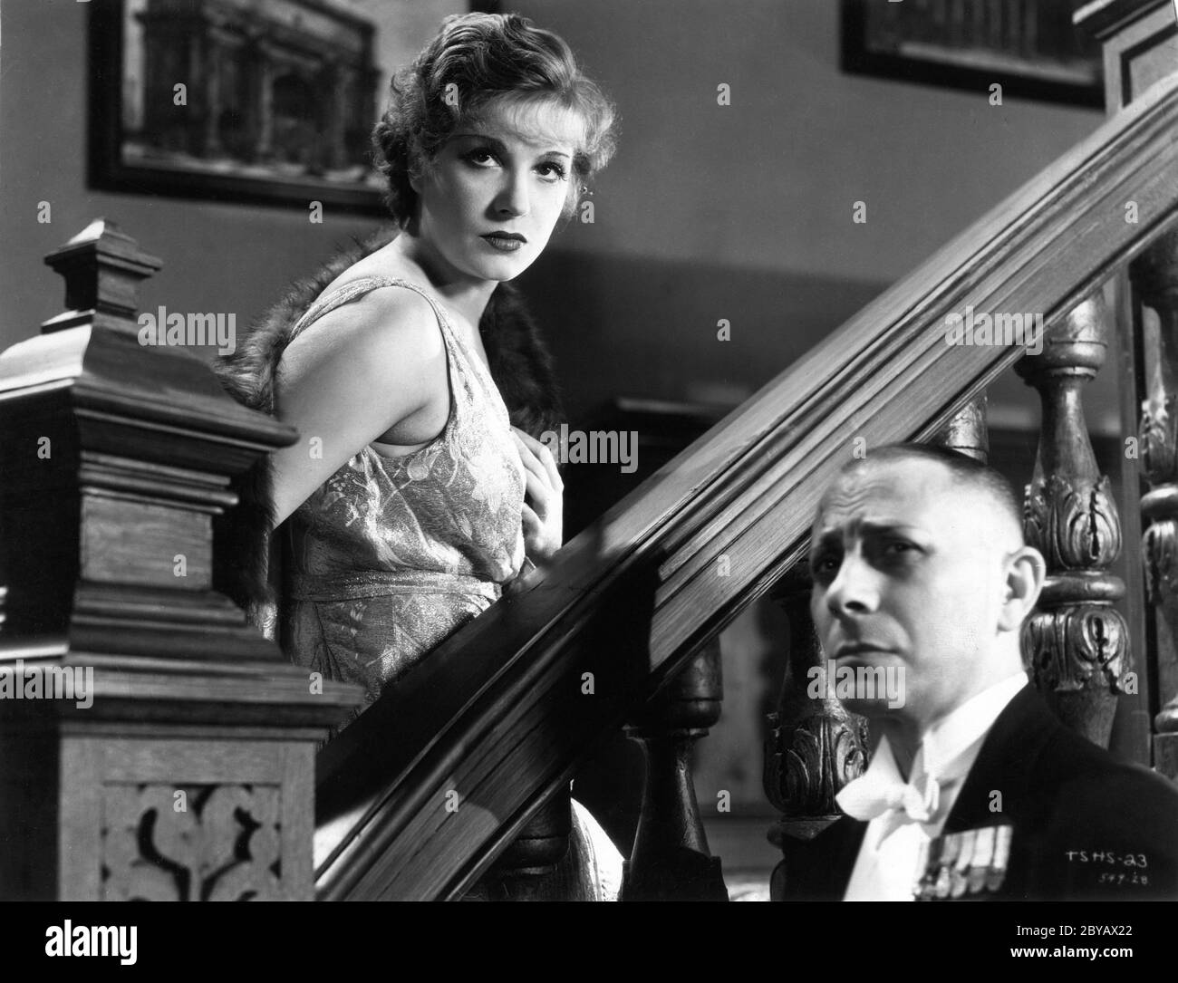 LILI DAMITA et ERICH von STROHEIM dans LES AMIS ET LES AMOUREUX 1931 réalisateur VICTOR SCHERTZINGER roman Maurice Dekobra RKO radio Pictures Banque D'Images LILI DAMITA et ERICH von STROHEIM dans LES AMIS ET LES AMOUREUX 1931 réalisateur VICTOR SCHERTZINGER roman Maurice Dekobra RKO radio Pictures Banque D'Images