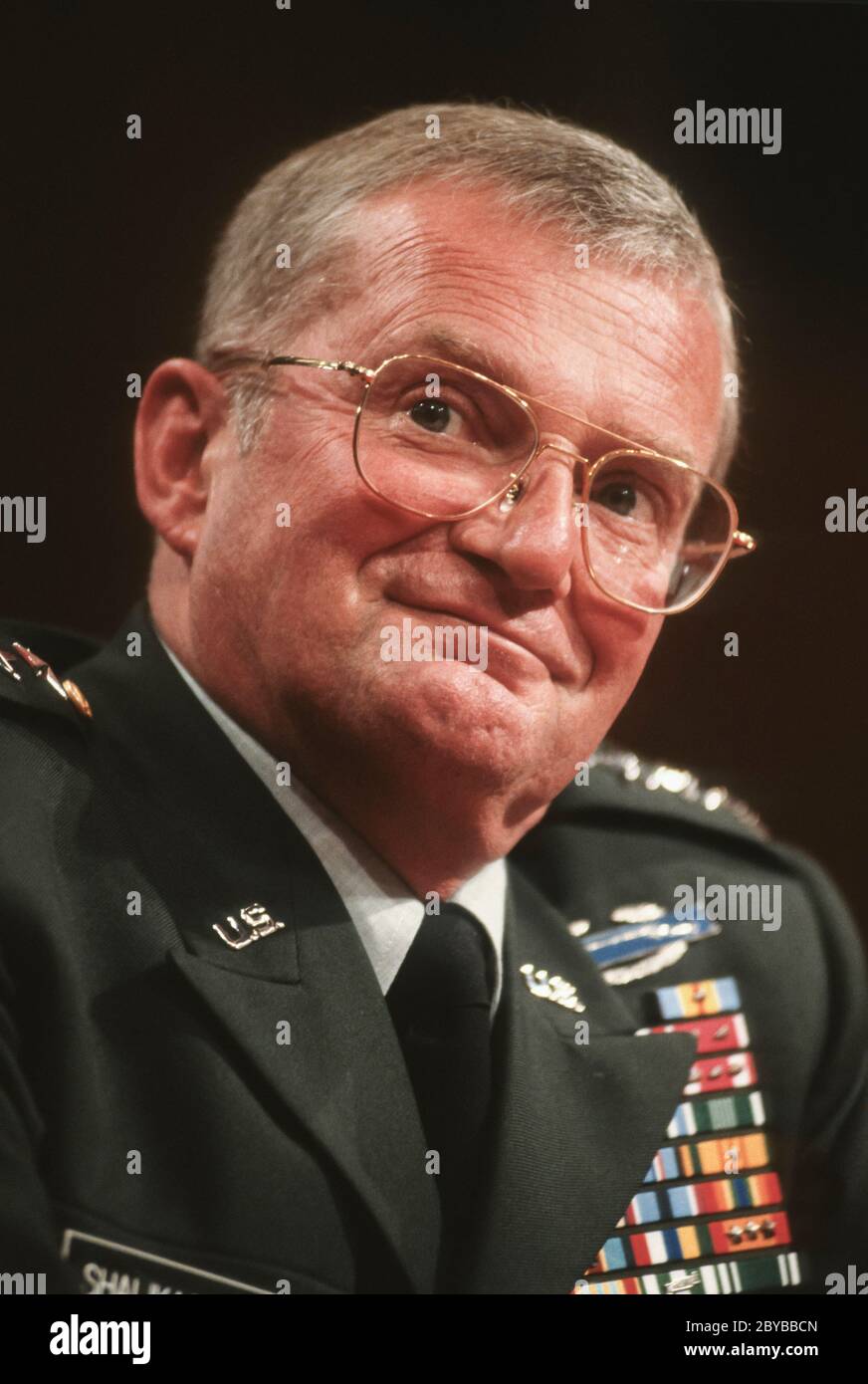 WASHINGTON, DC, USA, le 22 SEPTEMBRE 1993 - le général de l'armée américaine John Shalikashvili, président, chefs d'état-major interarmées. Banque D'Images