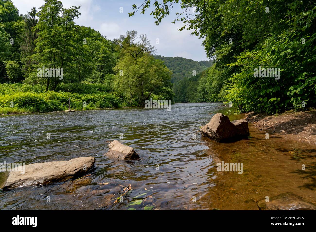 Rivière WUpper, près de Solingen, Bergisches Land, NRW, Allemagne Banque D'Images