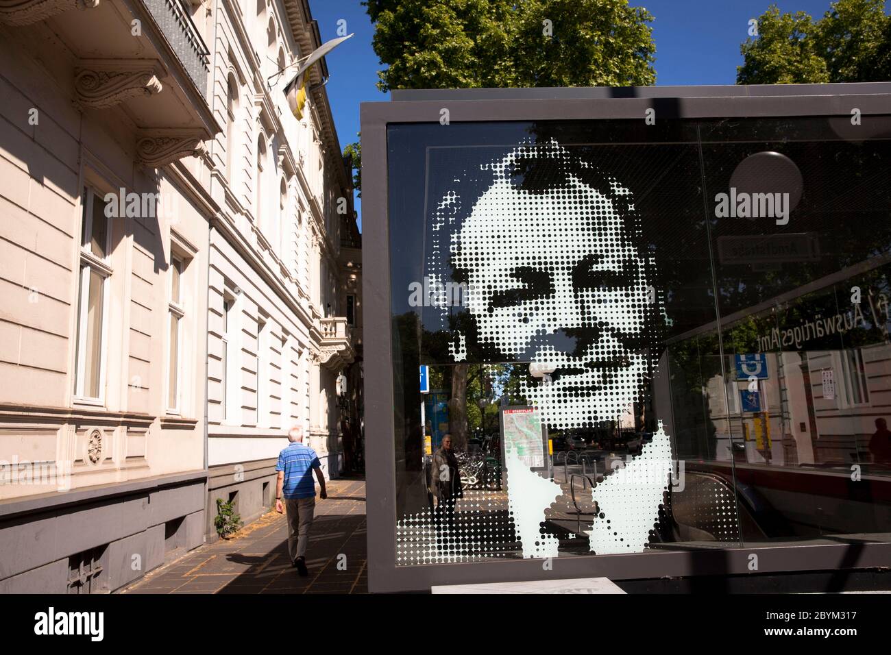 Portrait de l'ancien chancelier fédéral Willy Brandt à la station de métro de l'Office fédéral des comptes, Bonn, Rhénanie-du-Nord-Westphalie, Allemagne. Banque D'Images