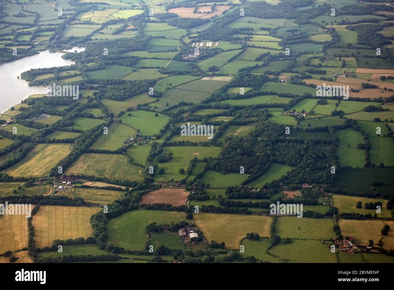 17.06.2019, Londres, , Royaume-Uni - Paysage à l'approche de l'aéroport de Londen-Gatwick. 00S190617D108CAROEX.JPG [AUTORISATION DU MODÈLE : NON, AUTORISATION DU PROPRIÉTAIRE : Banque D'Images