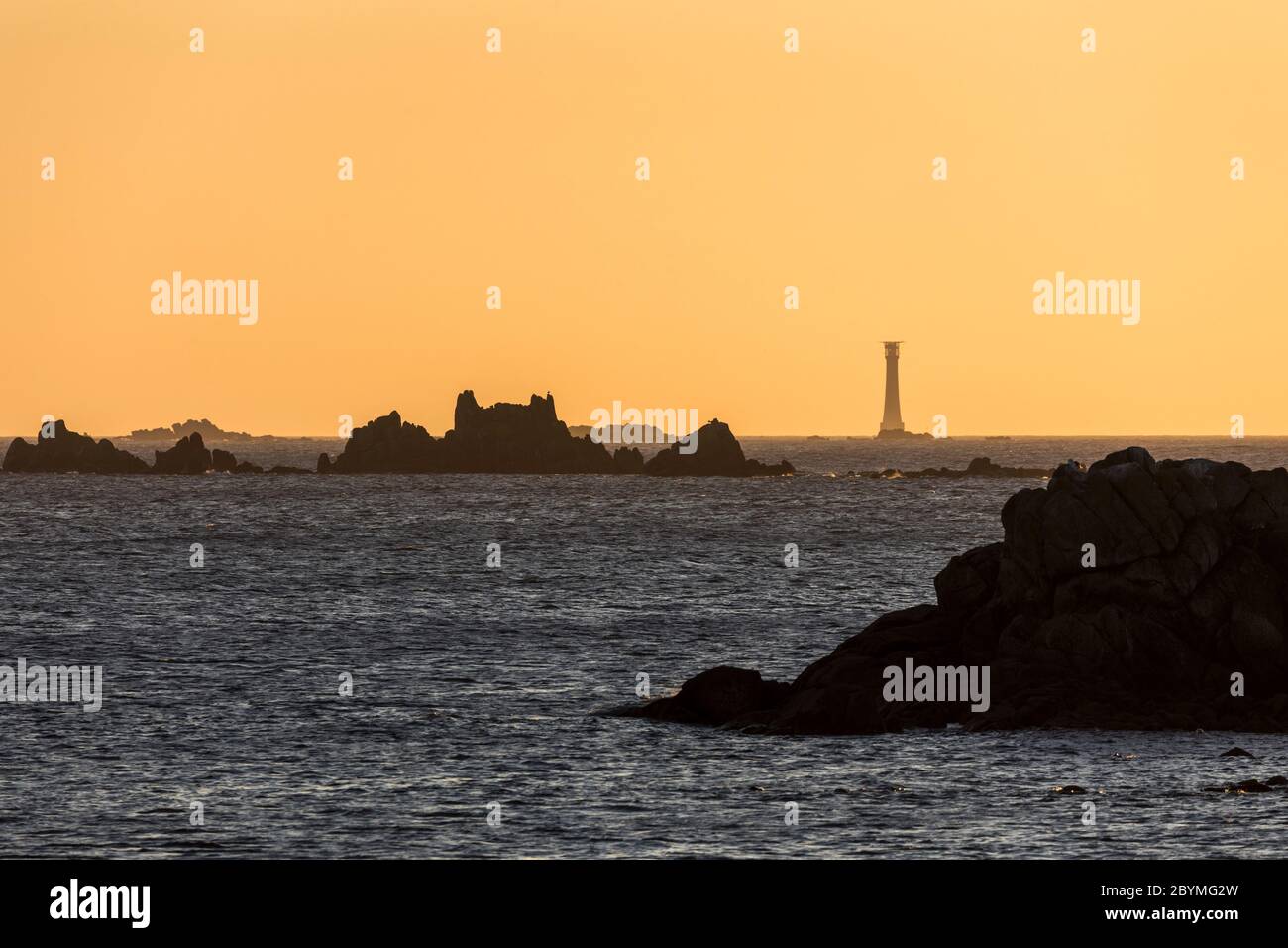 Phare de Bishop Rock ; de St Agnes ; îles de Scilly ; Royaume-Uni Banque D'Images