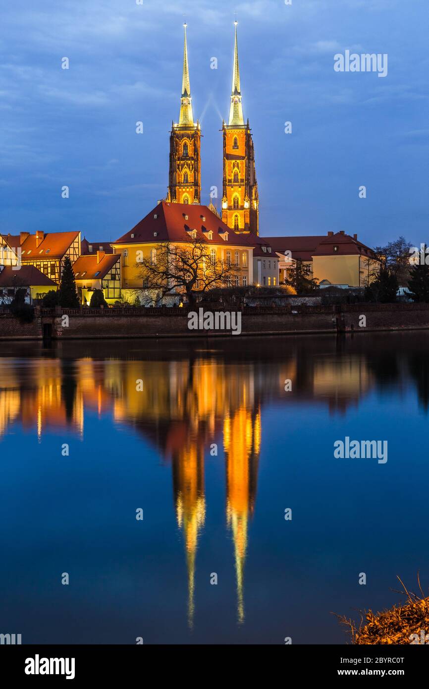L'île de la cathédrale dans la soirée, Wroclaw, Pologne Banque D'Images