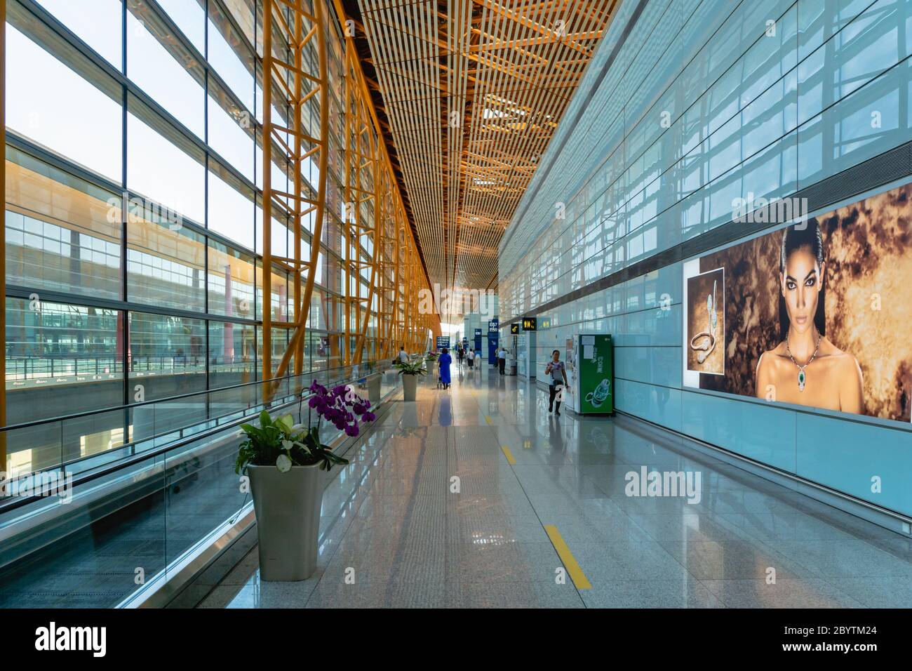 Beijng, Chine - juillet 2019 : architecture et intérieurs de l'aéroport international de Beijing. Aéroport international de Beijing Capital Banque D'Images