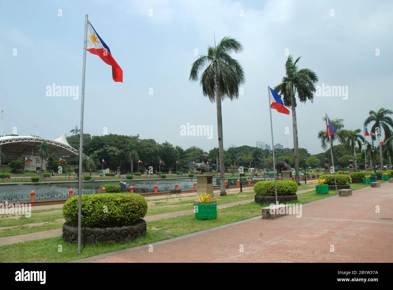 Passage dans le parc Rizal, anciennement Lunetta Park, Manille, Philippines, Asie. Banque D'Images
